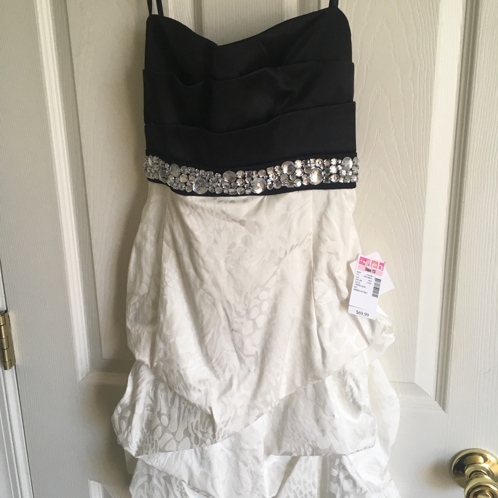 Short homecoming dress black white NTW
